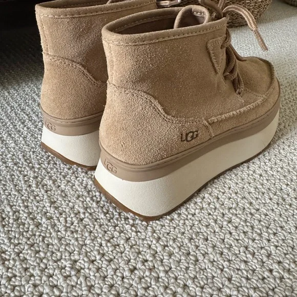 UGG Marin Bootie - Size 8 - Like New/No Wear - Picture 9 of 11